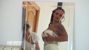 Hat Caro ihr Traumkleid gefunden? Hat Caro ihr Traumkleid gefunden?