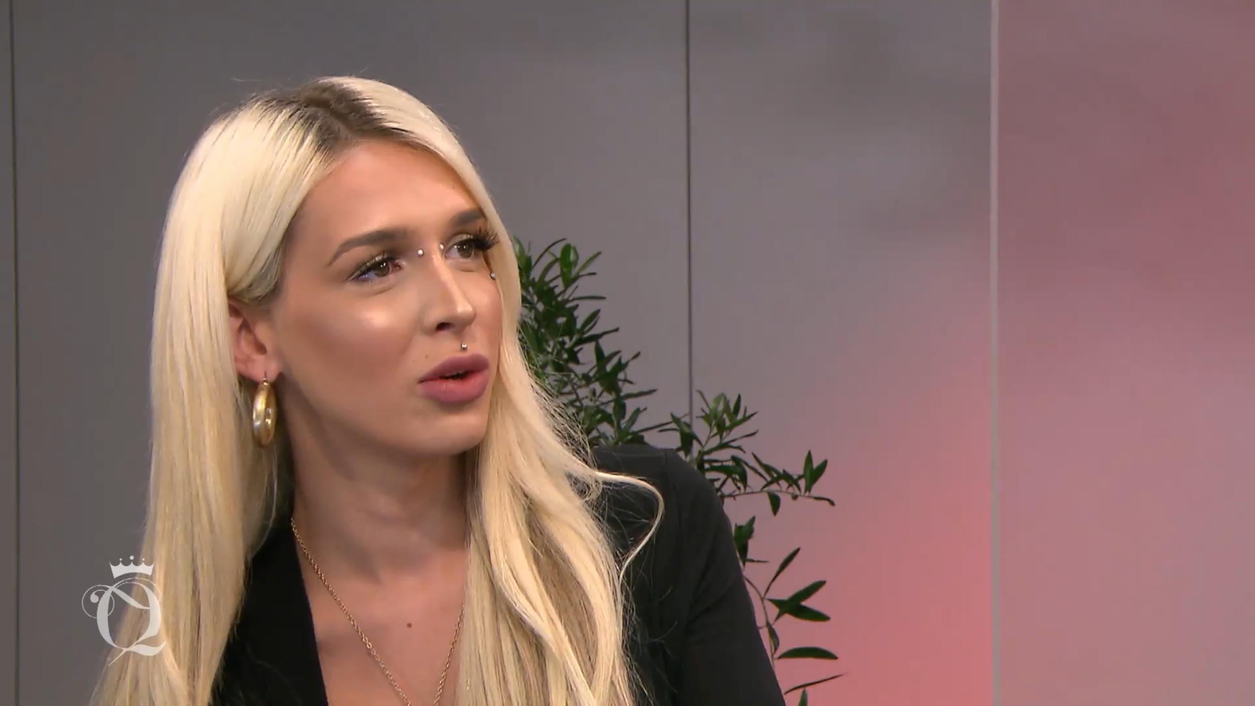 Sophia findet Claudias Blazer-Streetstyle "mega" Sophia findet Claudias Blazer-Streetstyle "mega"