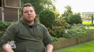 Patrick zerstört Henriks geliebte Schaufel Patrick zerstört Henriks geliebte Schaufel
