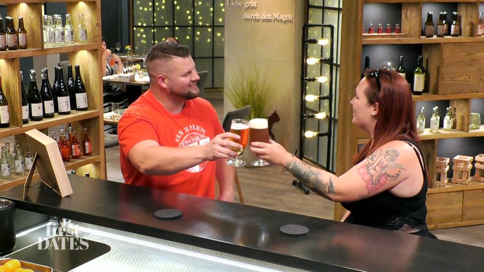 Mike und Mandy sind direkt auf einer Wellenlänge! Mike und Mandy sind direkt auf einer Wellenlänge!