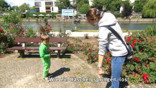 Karina verlangt von ihrem Sohn Disziplin und Gehorsam Karina verlangt von ihrem Sohn Disziplin und Gehorsam