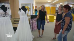 Welches Kleid wählt Jana für ihre Hochzeit auf Mallorca? Welches Kleid wählt Jana für ihre Hochzeit auf Mallorca?