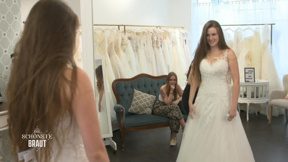 Braut Chatherine geht auf Brautkleidsuche Braut Chatherine geht auf Brautkleidsuche