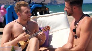 Vincent singt sich in Alex' Herz Vincent singt sich in Alex' Herz