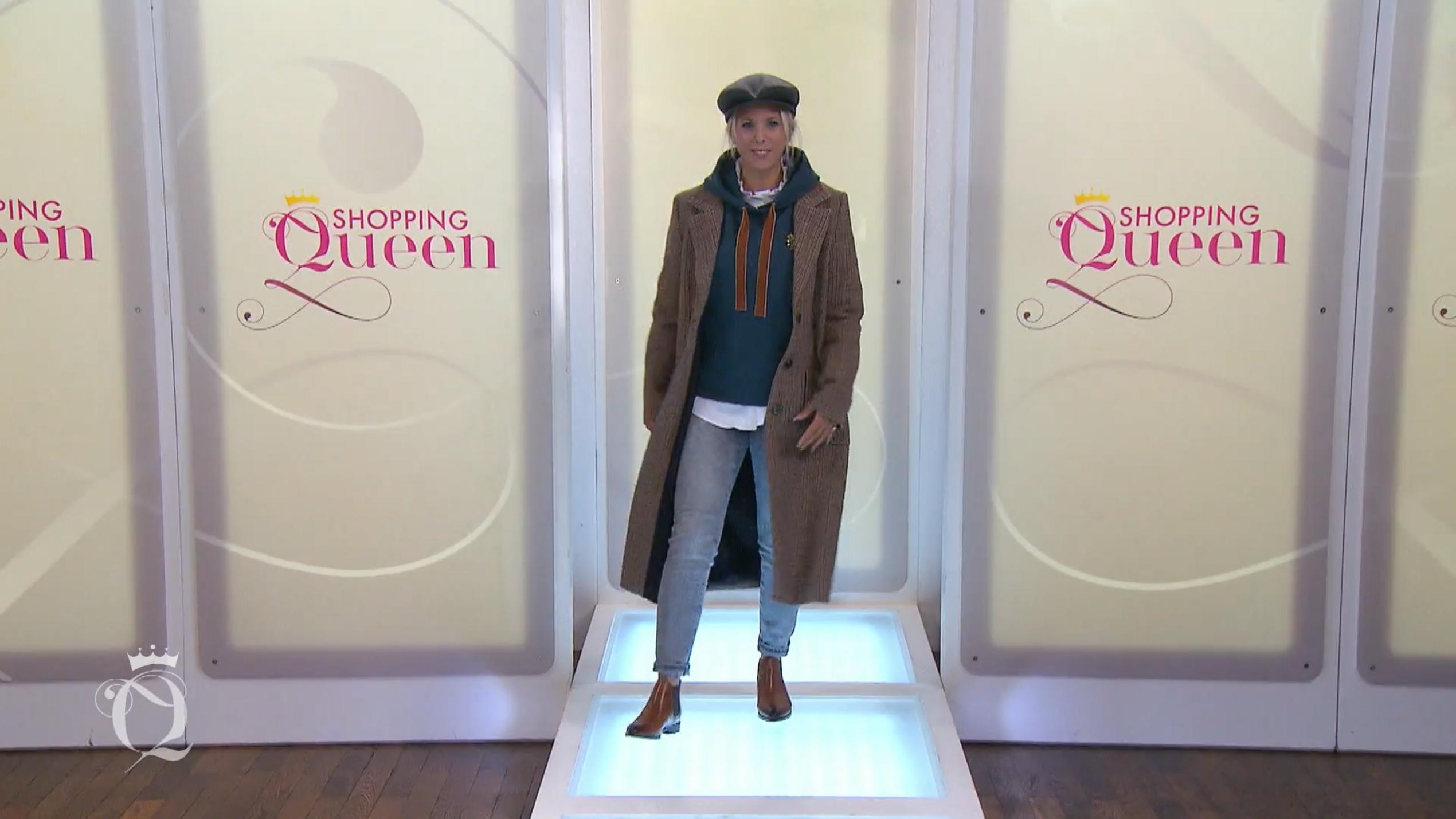 Britta wird auf dem Catwalk zur Adeligen Britta wird auf dem Catwalk zur Adeligen