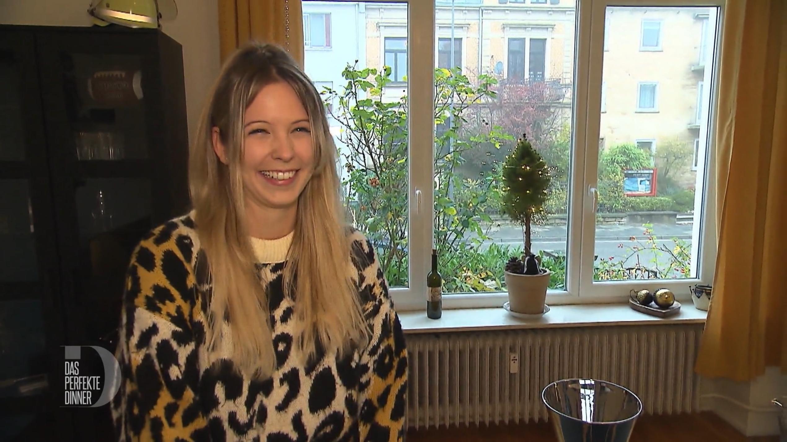 Studentin Janina steht unter Strom Studentin Janina steht unter Strom