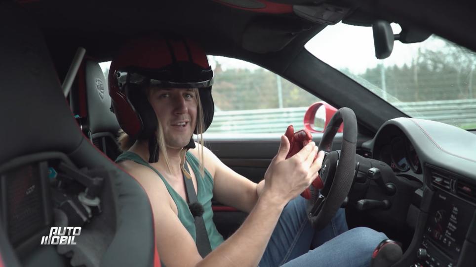 Ist Lance bald öfter als Stuntfahrer zu sehen? Ist Lance bald öfter als Stuntfahrer zu sehen?