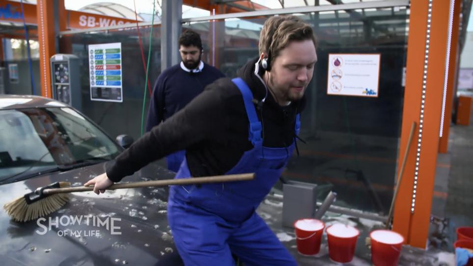 Basti Bielendorfer lässt beim Car Wash die Sau raus Basti Bielendorfer lässt beim Car Wash die Sau raus