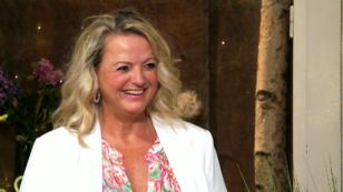 Nicole sucht einen Mann für gemeinsame Stunden Nicole sucht einen Mann für gemeinsame Stunden