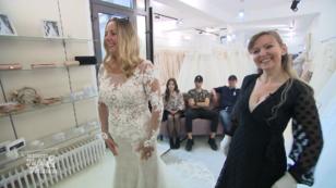 Wie reagiert Nicole auf das Fit'N'Flare mit Ärmeln? Wie reagiert Nicole auf das Fit'N'Flare mit Ärmeln?