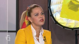 So sehr kritisieren die anderen Ramonas Look So sehr kritisieren die anderen Ramonas Look
