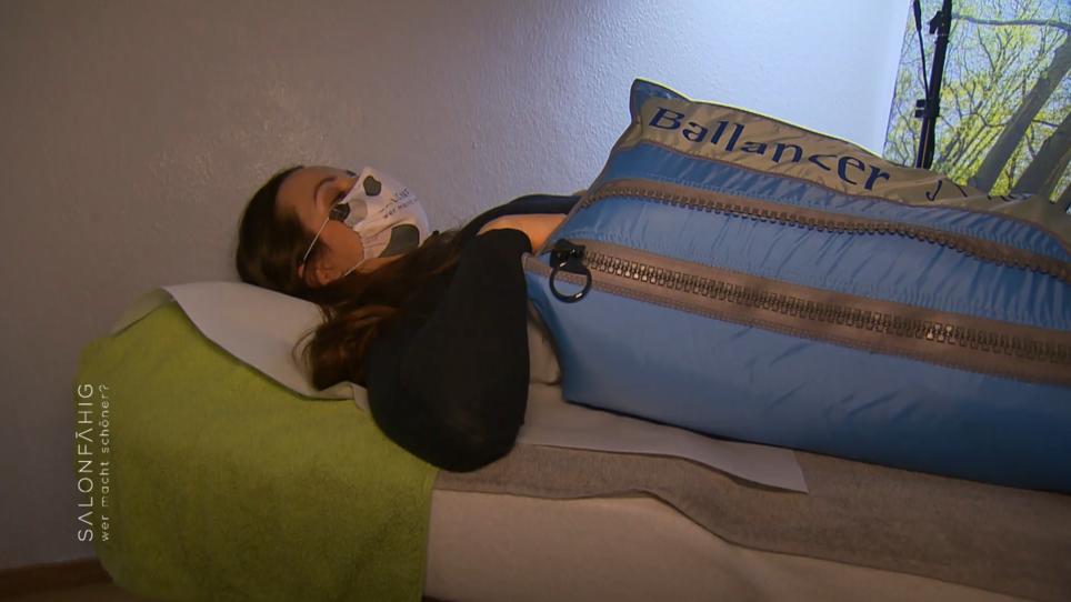Schlankere Beine für Mitstreiterin Yvonne? Schlankere Beine für Mitstreiterin Yvonne?