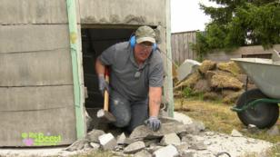 Tür in Betonstall - ein Kraftakt! Tür in Betonstall - ein Kraftakt!
