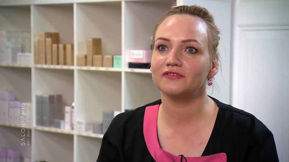 Ein Salon, so blumig wie die Inhaberin Ein Salon, so blumig wie die Inhaberin