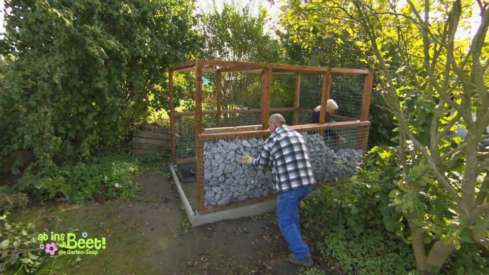 Ralle leistet Erste Hilfe am Bau Ralle leistet Erste Hilfe am Bau