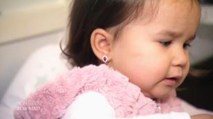 Benutzt Aylin ihre Tochter als Spielpuppe? Benutzt Aylin ihre Tochter als Spielpuppe?