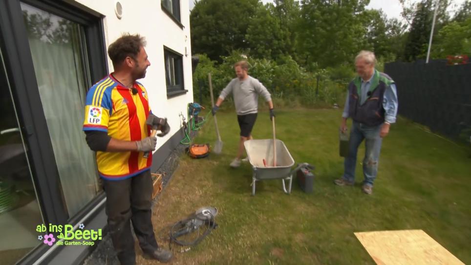 Claus auf der Akademiker-Baustelle! Claus auf der Akademiker-Baustelle!