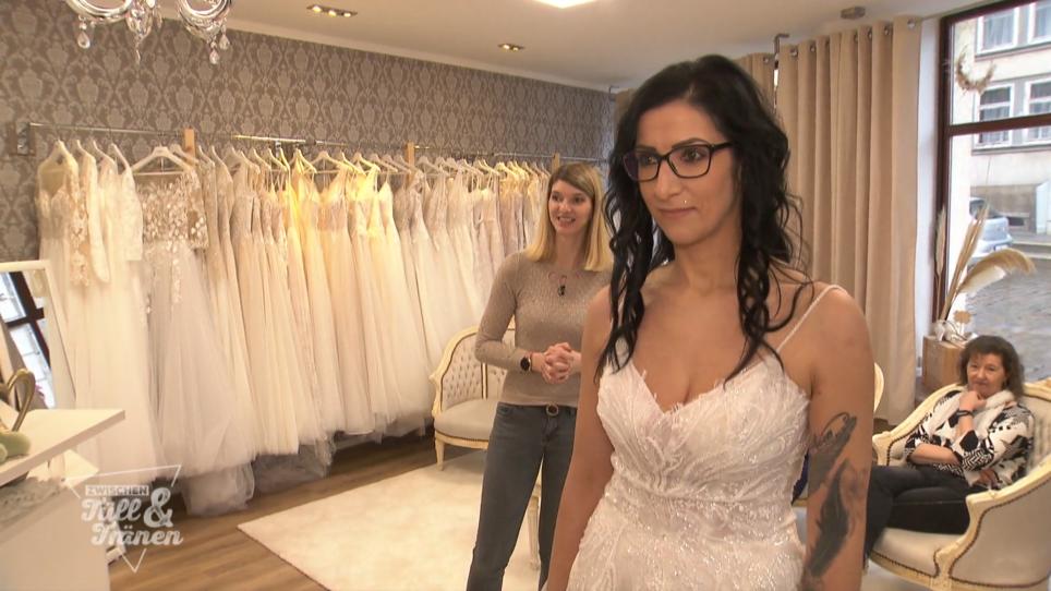 Sabrina muss sich entscheiden Sabrina muss sich entscheiden