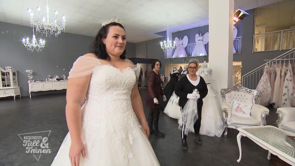Anna Katharina möchte sich zeigen Anna Katharina möchte sich zeigen