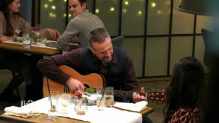 Christian spielt ein Lied für Janina Christian spielt ein Lied für Janina