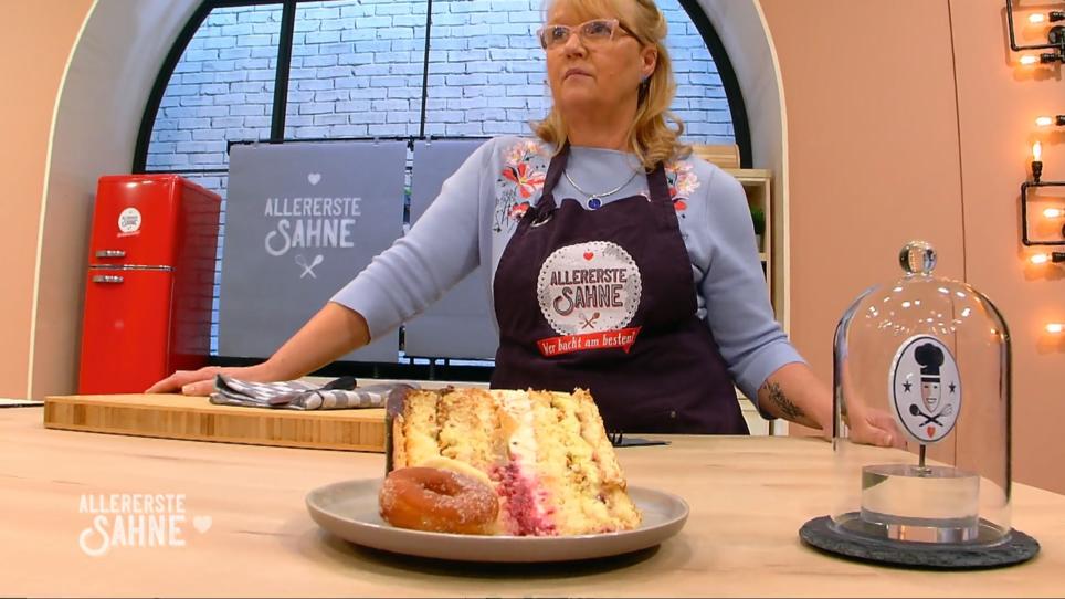Heute backen wir Donut-Torte Heute backen wir Donut-Torte