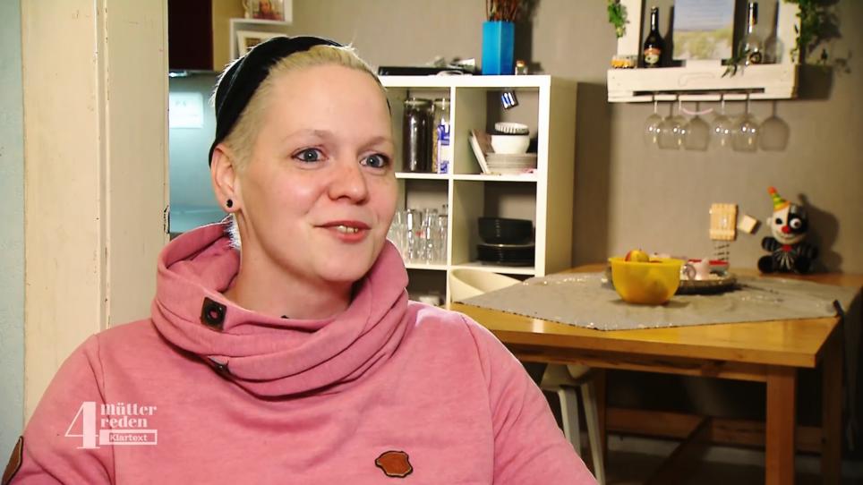 Raphaela ist LKW-Fahrerin aus Leidenschaft Raphaela ist LKW-Fahrerin aus Leidenschaft