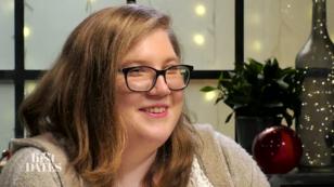 Lea kichert die Aufregung weg Lea kichert die Aufregung weg