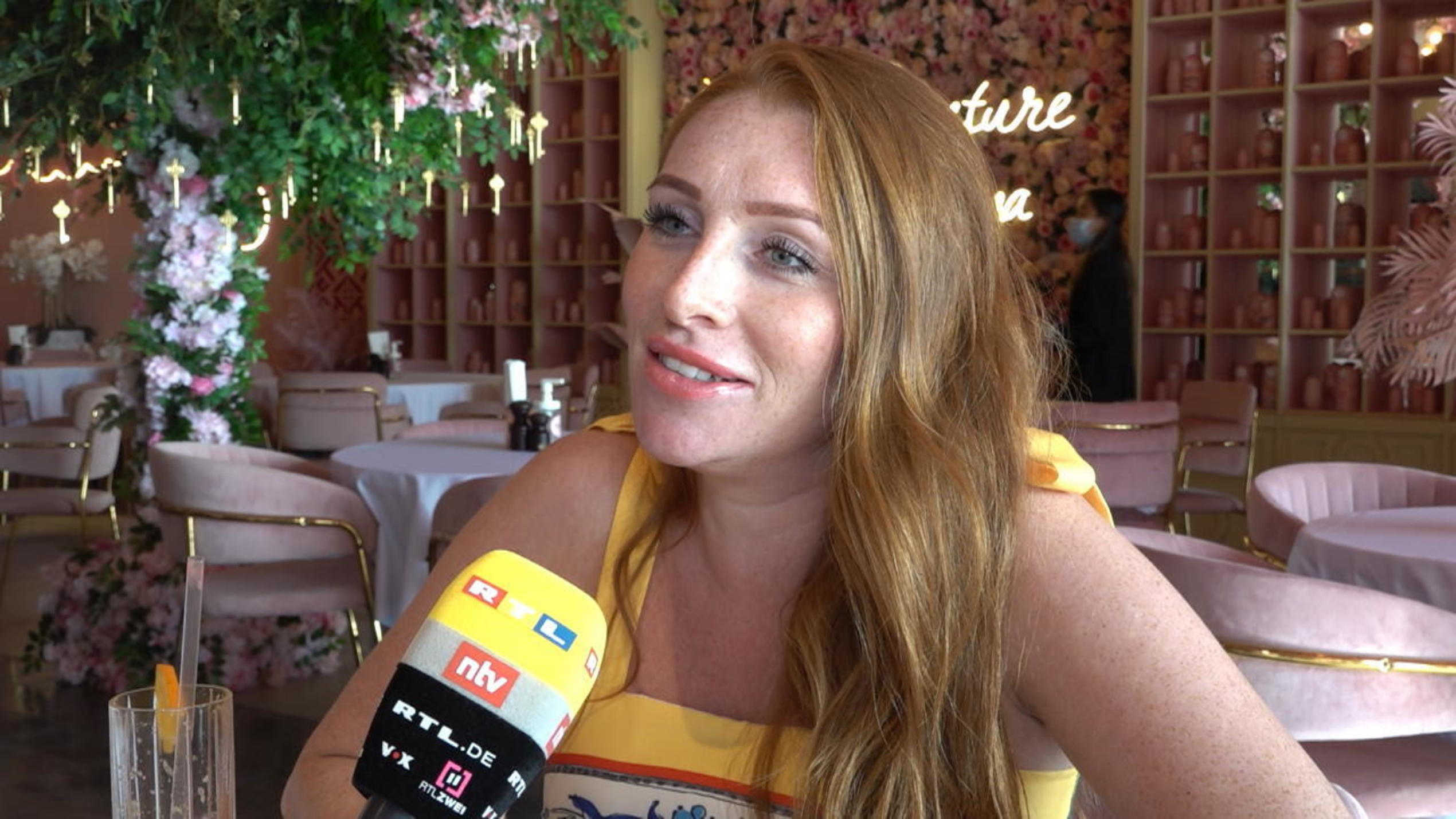 Georgina will Geburt von Tochter allein durchziehen Georgina will Geburt von Tochter allein durchziehen