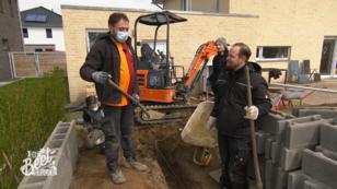 Frau packt mit an Frau packt mit an