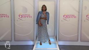 Denise muss oben ohne auf den Catwalk Denise muss oben ohne auf den Catwalk