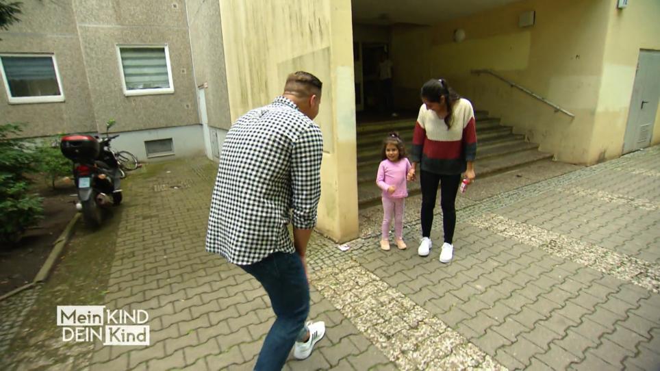 Tizi wird bilingual erzogen Tizi wird bilingual erzogen