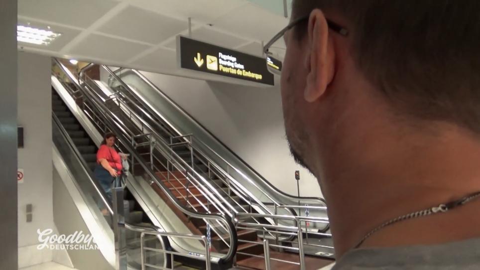 Daniela packt ihre Koffer Daniela packt ihre Koffer