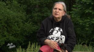 Frau mit Herz hilft Hunden Frau mit Herz hilft Hunden