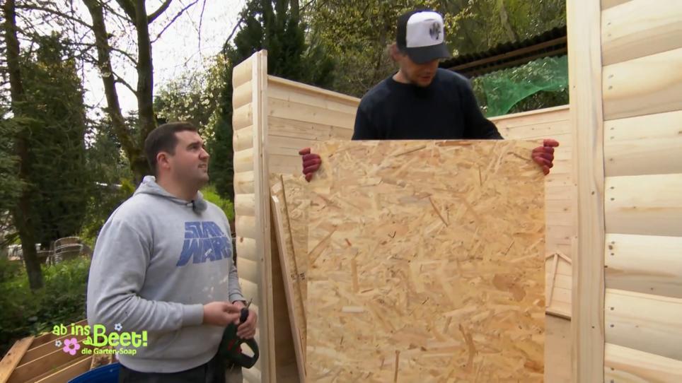 Neues Zuhause für die Hühner Neues Zuhause für die Hühner