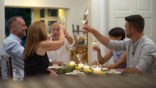 Ein erfolgreiches Dinner für Alexander Ein erfolgreiches Dinner für Alexander