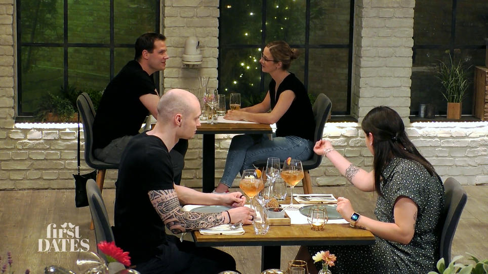 Kevin und Lena haben beide Tattoos Kevin und Lena haben beide Tattoos