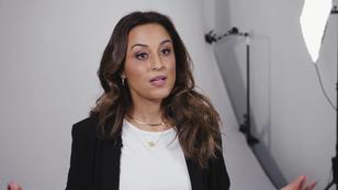 Nina Moghaddam ist der Sittenpolizei nur knapp entkommen Nina Moghaddam ist der Sittenpolizei nur knapp entkommen