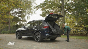 Anni Dunkelmann testet Auto-Gadgets Anni Dunkelmann testet Auto-Gadgets