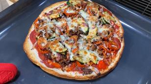 Fladenbrot-Pizza mit Hack und Gemüse Fladenbrot-Pizza mit Hack und Gemüse