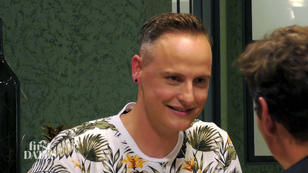 Lukas und Stefan kommen sich sehr nahe Lukas und Stefan kommen sich sehr nahe