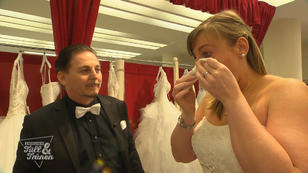 Kleid "Emma" schafft es mitten in Nancys Herz Kleid "Emma" schafft es mitten in Nancys Herz