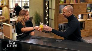 Schauspielerin Radost Bokel auf ihrem ersten Blind-Date Schauspielerin Radost Bokel auf ihrem ersten Blind-Date