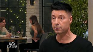 Helmut schaut anderen lieber beim Tanzen zu Helmut schaut anderen lieber beim Tanzen zu