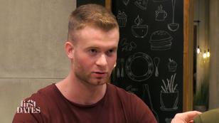 Tim wohnt noch bei seinen Eltern Tim wohnt noch bei seinen Eltern