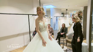 Ein echtes Prinzessinnengefühl beim ersten Kleid Ein echtes Prinzessinnengefühl beim ersten Kleid
