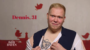 Dennis öffnet sein Hemd! Dennis öffnet sein Hemd!