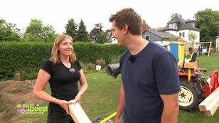 Sonnendeck für den Swimmingpool: Lisa und Thilo Sonnendeck für den Swimmingpool: Lisa und Thilo