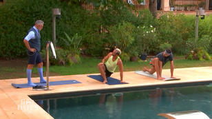 Yogastunde mit Armin und Peter Yogastunde mit Armin und Peter