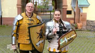 Axel und Nicole sind Mittelalterfans mit eigenem Schloss Axel und Nicole sind Mittelalterfans mit eigenem Schloss