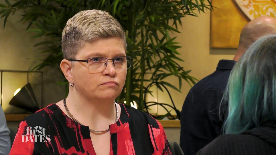 Auch mit Männern zusammen - Für Vicky problematisch Auch mit Männern zusammen - Für Vicky problematisch